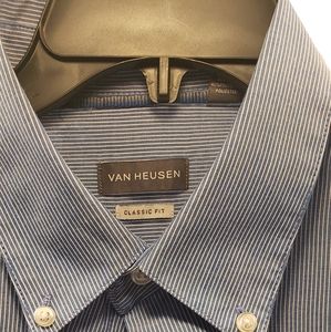 Men's Van Heusen Classic‎ Fit Button Down Shirt!
